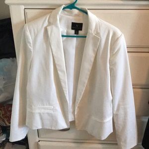 White Blazer 🧥